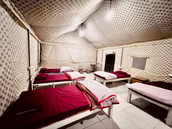 Bedroom 3, Shiv Shakti Yogpeeth Cottages, Tehri Garhwal