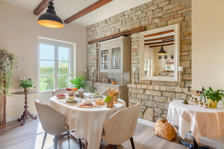 Food & Drinks, White Tail Organic Farm, Alessandria