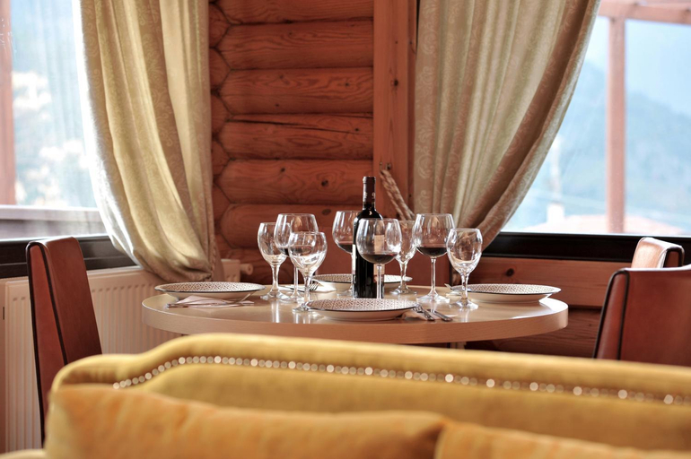 Food & Drinks 4, Xenios Chalets, West Greece