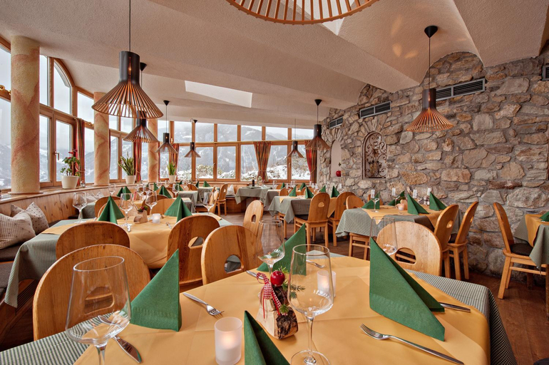 Food & Drinks 4, Refugio Laudegg, Landeck