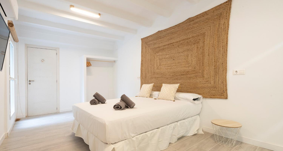 Others 5, Ereta Rooms Habitaciones bano privado, Alicante
