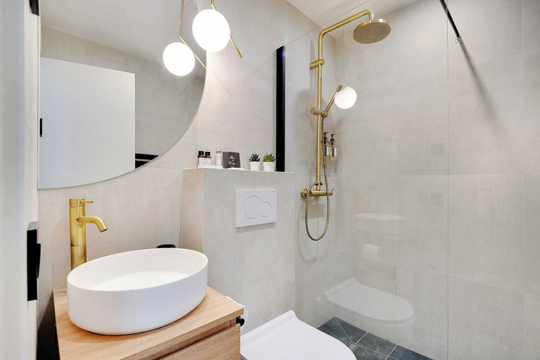 Bathroom 5, Résidence Paris CREMIEUX, Paris