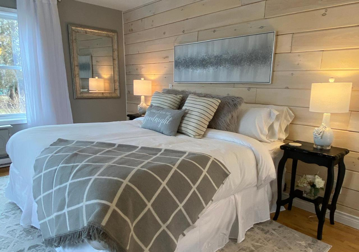 Bedroom 2, Beach Street Inn, Saint John