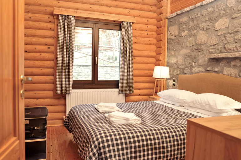 Bedroom 2, Xenios Chalets, West Greece