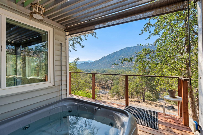 Others 4, Views, Hot Tub, Outdoor Shower, 15m from Sequoia, Tulare