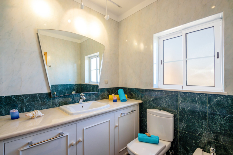 Bathroom 3, Villa Savannah, Loulé