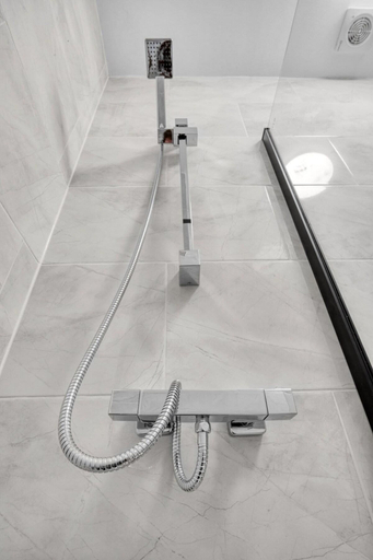 Bathroom 3, Luxury Studio Flat in London, London