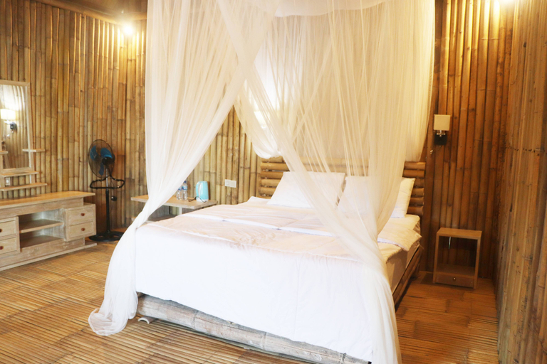 Bedroom 2, Loca Lobo Lodges, Riung, Ngada