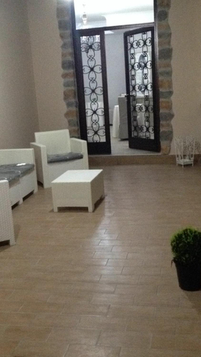 Others 3, INFORMIS B&B, Caserta