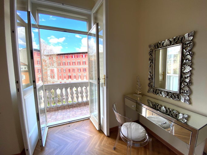 Bathroom 15