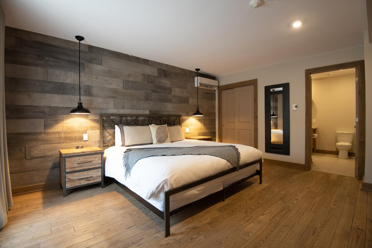 Others 4, Hotel "Le Suisse", Matawinie