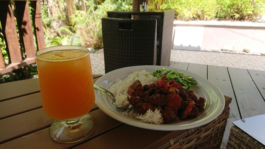 Food & Drinks, A Peace in Paradise Villas