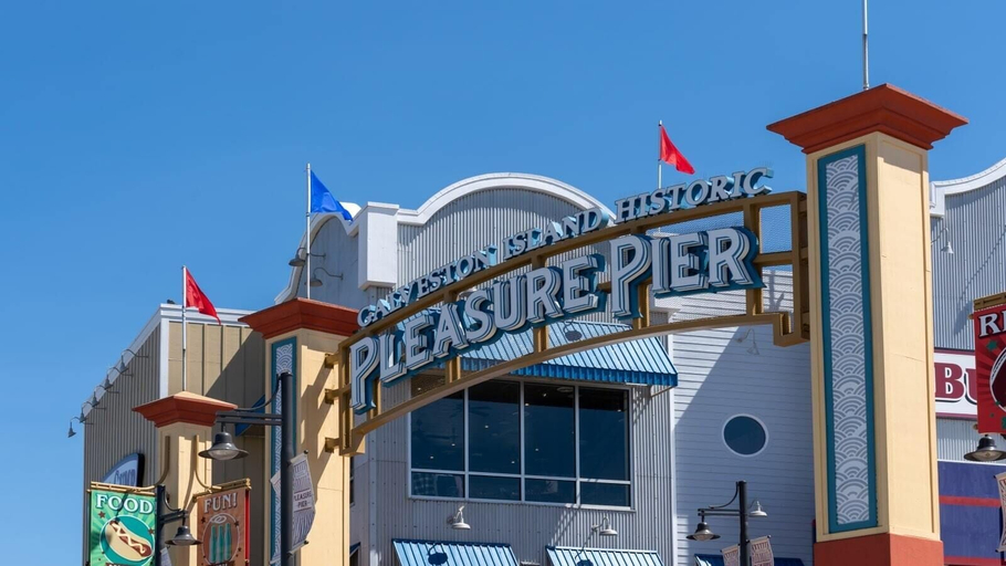 Exterior & Views 2, Gaido's Seaside Inn, Galveston