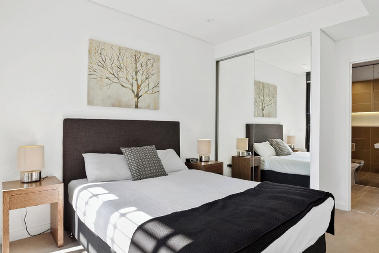 Bedroom 2, Wyndel Stunning One Bedroom, Sydney