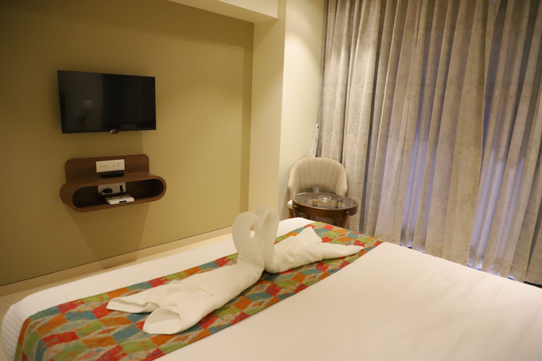 Bedroom 2, Hotel Le Vivanta, Palghar