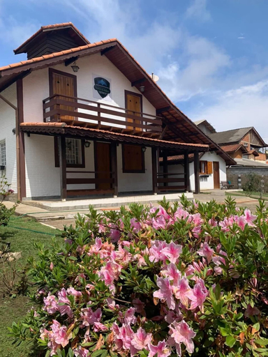 Front of property 3, Chalés Fonte da Serra, Camanducaia