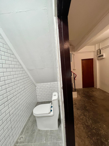 Bathroom 3, Sabay Home, Pom Pram Sattru