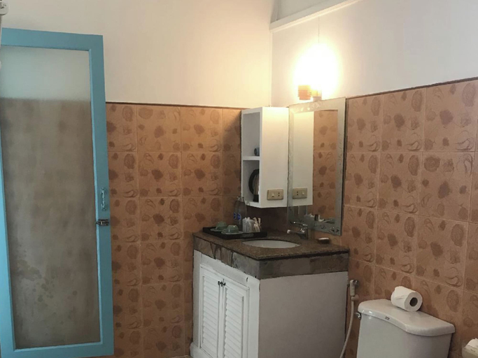 Bathroom 3, Sand Sea Beach Resort, Ko Samui