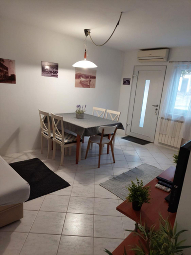 Others 3, APARTMENT RAFAELLO, Piran