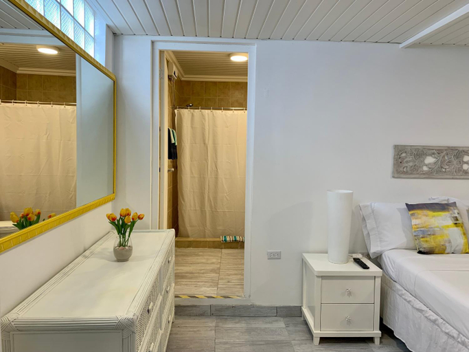 Others 5, Tu Casita en Aruba