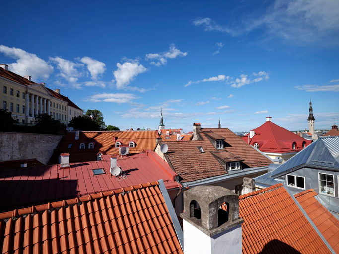 Others 3, LJ5 - Old Town Rooms with Exclusive shared Roof Terrace, Tallinn