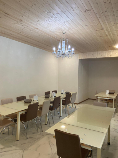 Food & Drinks 2, guest house caucasioni, Mestia