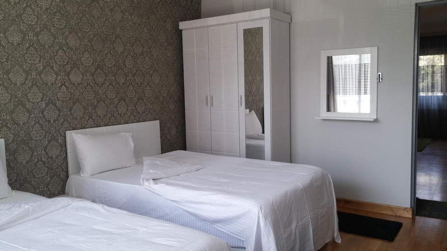 Bedroom 14