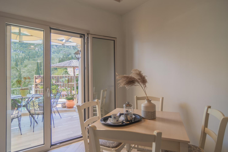 2, Aris Apartments, Ionian Islands