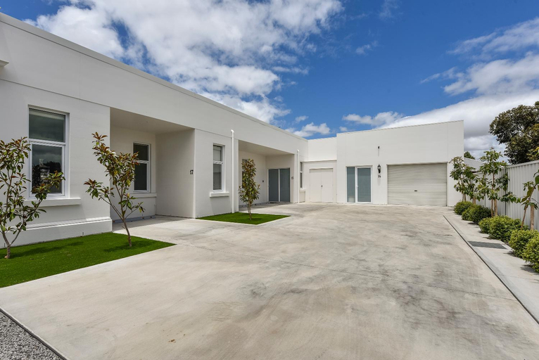 Others 4, Aloha Central Platinum Apartments, Mount Gambier