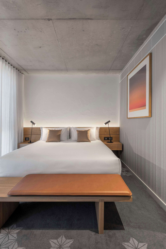 Bedroom 27