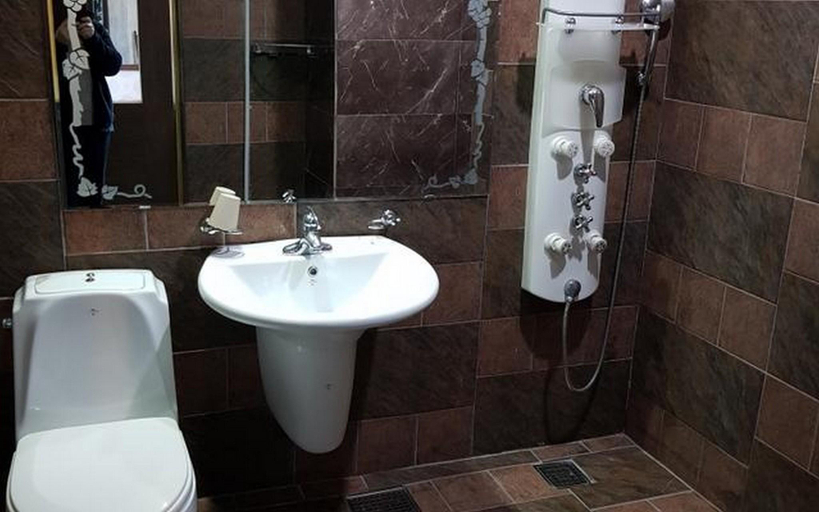 Bathroom 5, Incheon (Eulwang-ri) Sea World, Jung