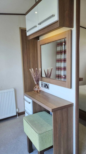 Others 5, Stunning Seaside Lodge Nr New Forest 2 bed, Dorset