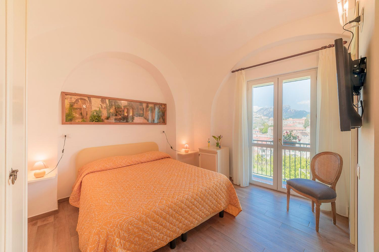 Bedroom 4, Mimì B&B, Salerno