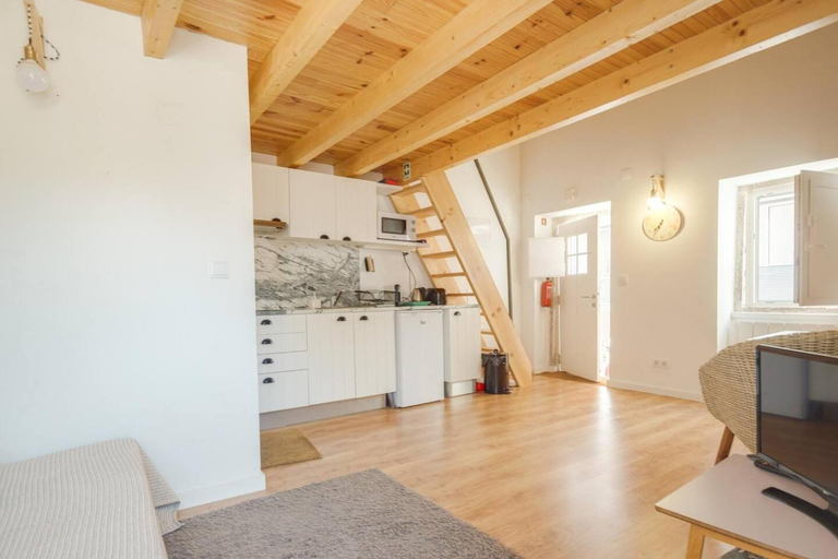 Others 4, Classic Lisbon Homes: Bright & Central in Belem, Lisbon
