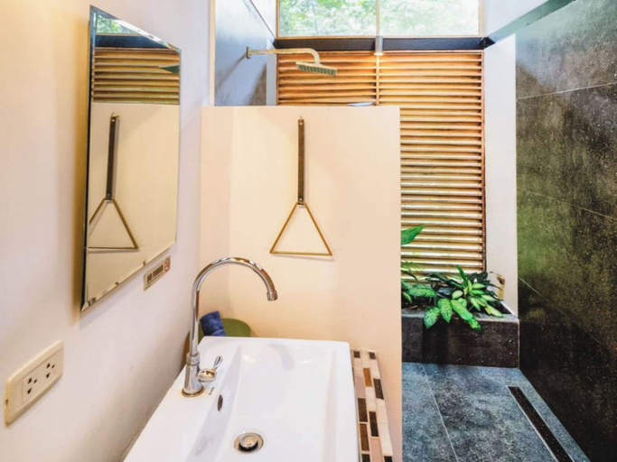 Bathroom 4, La Shamana Ecological, Concept in the Jungle, Talamanca