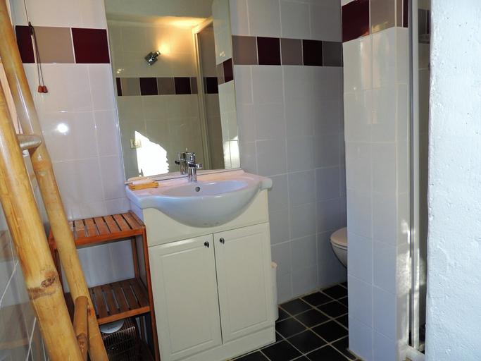 Bathroom 5, chenesverts-bucaille, Vaucluse