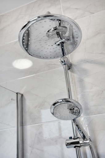 Bathroom 3, Immaculate Luxury Studio in London, London