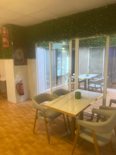 Others 2, Limin Hostel Capsules, Valencia