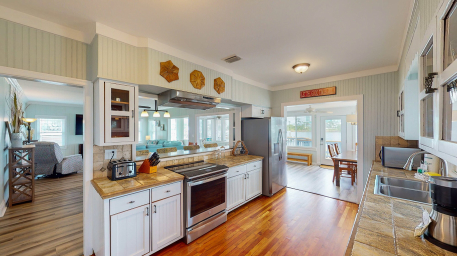 Food & Drinks, Recently Updated Home w/ Private Pier/boat Slip, Baldwin