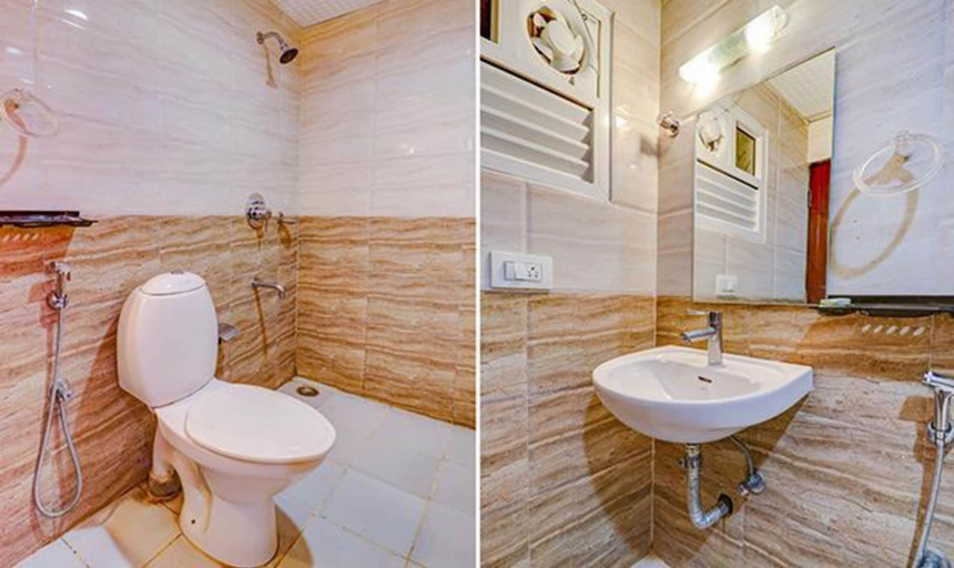 Bathroom 3, Fabhotel Turning Point, Bangalore