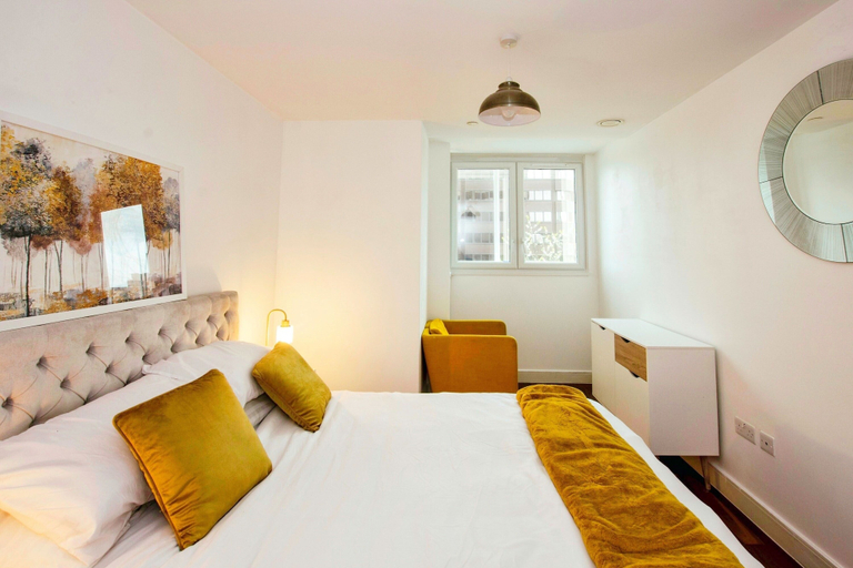 Bedroom 3, Lovely 2 Bed Apartment in Birmingham, Birmingham
