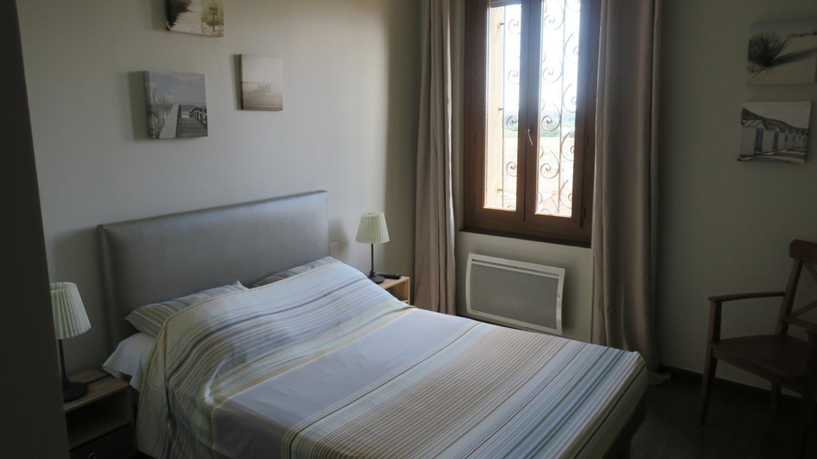 Bedroom 18