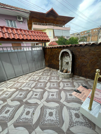 Others 4, Guesthouse Albi, Beratit