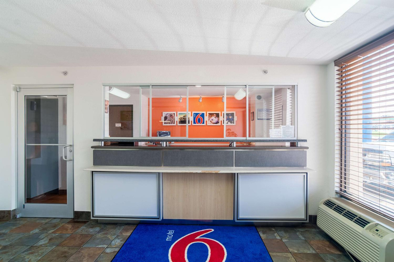 Public Area 3, Motel 6 Oklahoma City, OK - South, Oklahoma