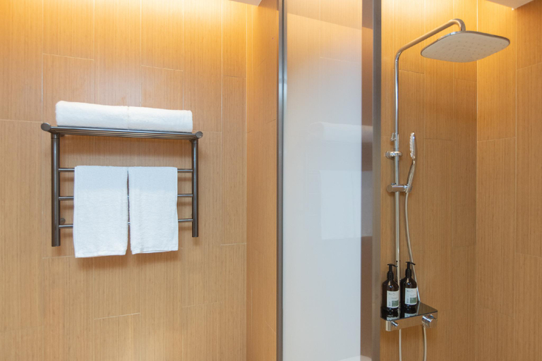 Bathroom 3, Ji Hotel Shenzhen Bantian Tianan Cloud Valley, Shenzhen