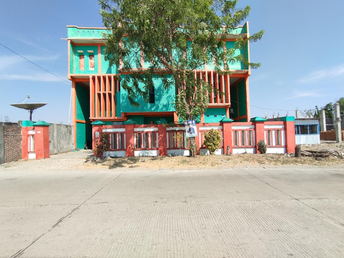 Exterior & Views 1, Hotel O Wisma La Oda Syariah, Sidenreng Rappang