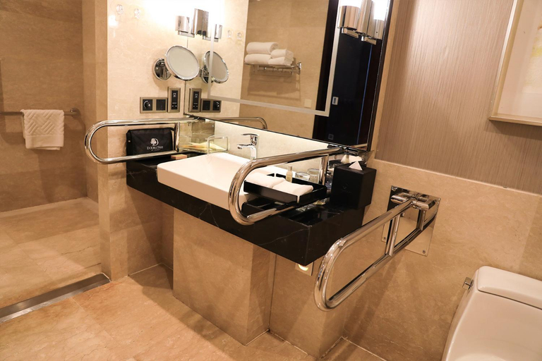 Bathroom 5, DoubleTree by Hilton Anhui - Suzhou, Suzhou