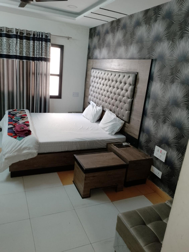 BKSPAKEEZA, Panchkula