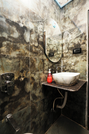 Bathroom 3, Hotel Versova Inn, Mumbai Suburban