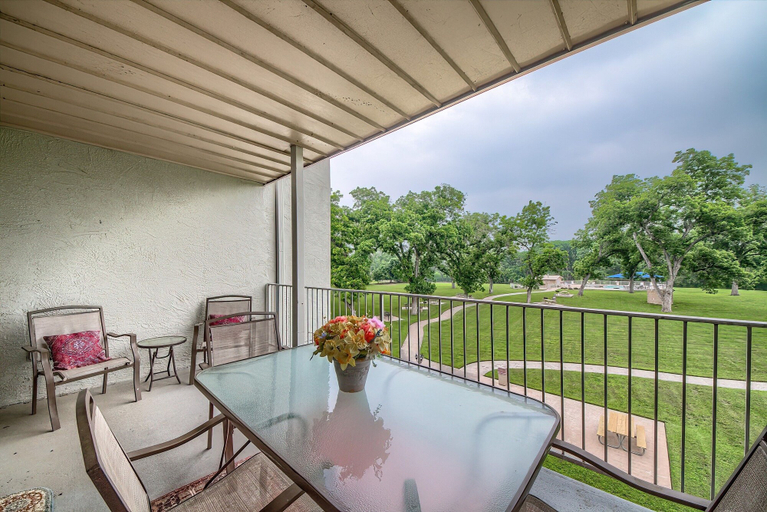 Property grounds 4, Ww E202 Schlitterbob Hideaway 3 Bedroom Condo by RedAwning, Comal